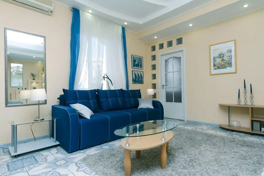 Apartment Pushkinskaya 基輔